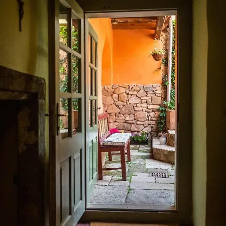 Nostalgia Gæstehus 2*